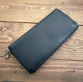 ラウンドファスナー長財布<br>（鋲なし）